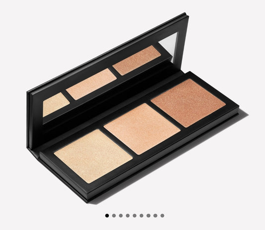 MAC - Hyper Real Glow image 1