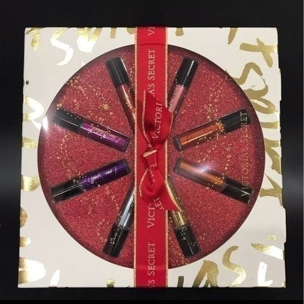 Victoria's Secret Fragrance Mist box