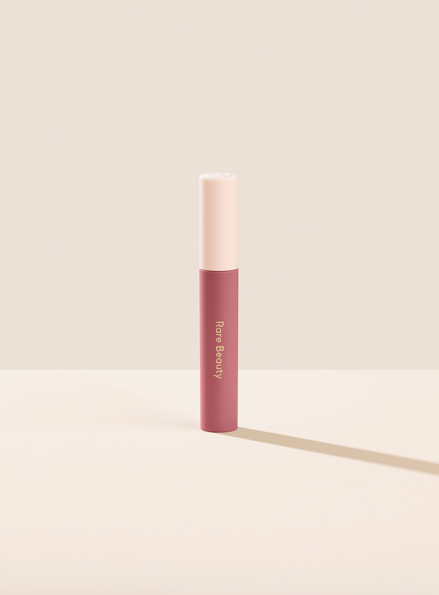 Rare Beauty - Lip Souffle Matte Lip Cream - Confident image