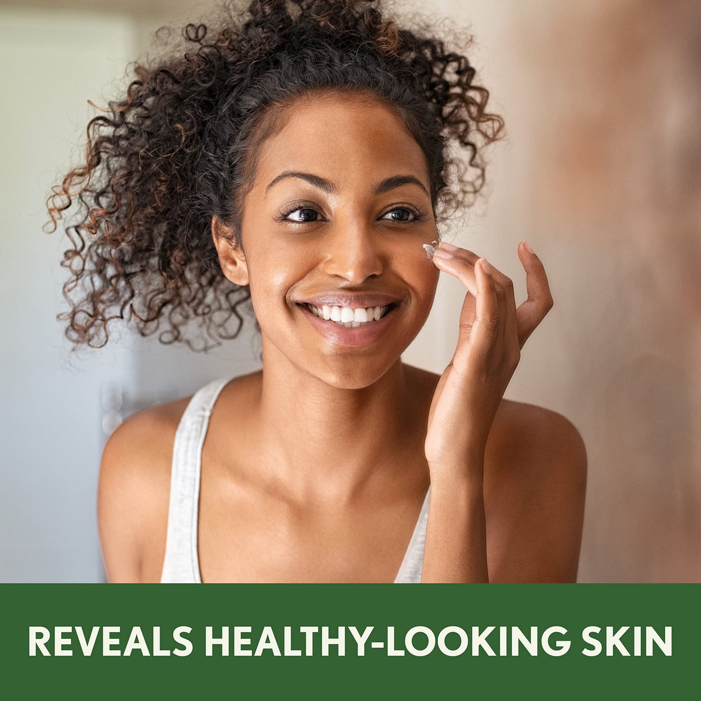 Aveeno - Positively Radiant - Daily Brightening Scrub image 1