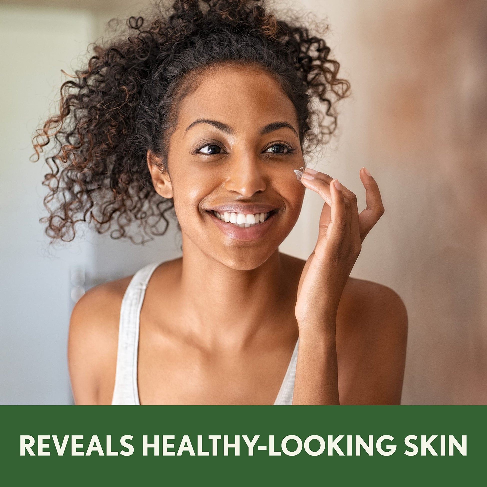 Aveeno - Positively Radiant - Daily Brightening Scrub image 1