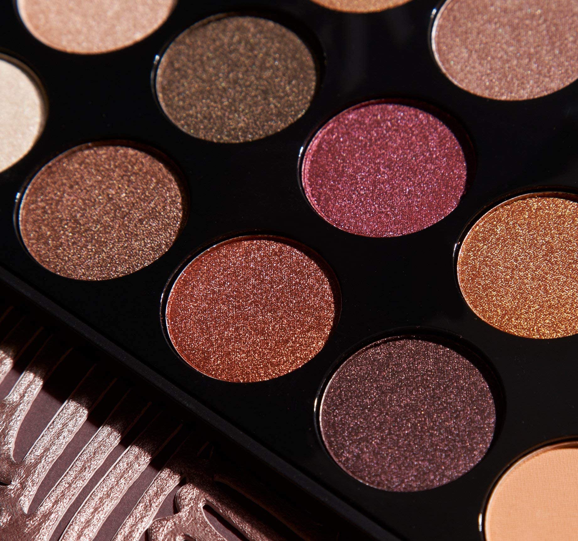 Morphe - 35F Fall Into Frost Artistry Palette - Damaged image 1