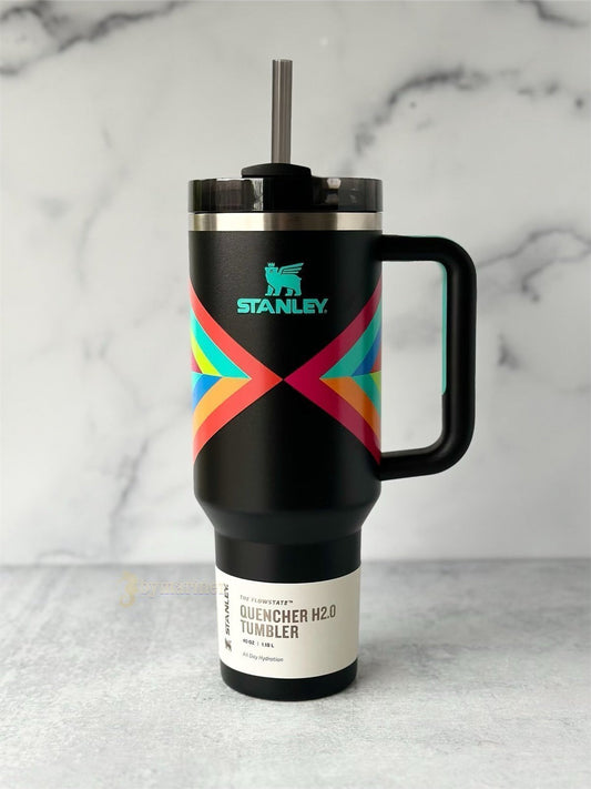 Stanley Quencher H2.O Tumbler in the "Black Hyper Geo" - 40oz | Pakistan image 0