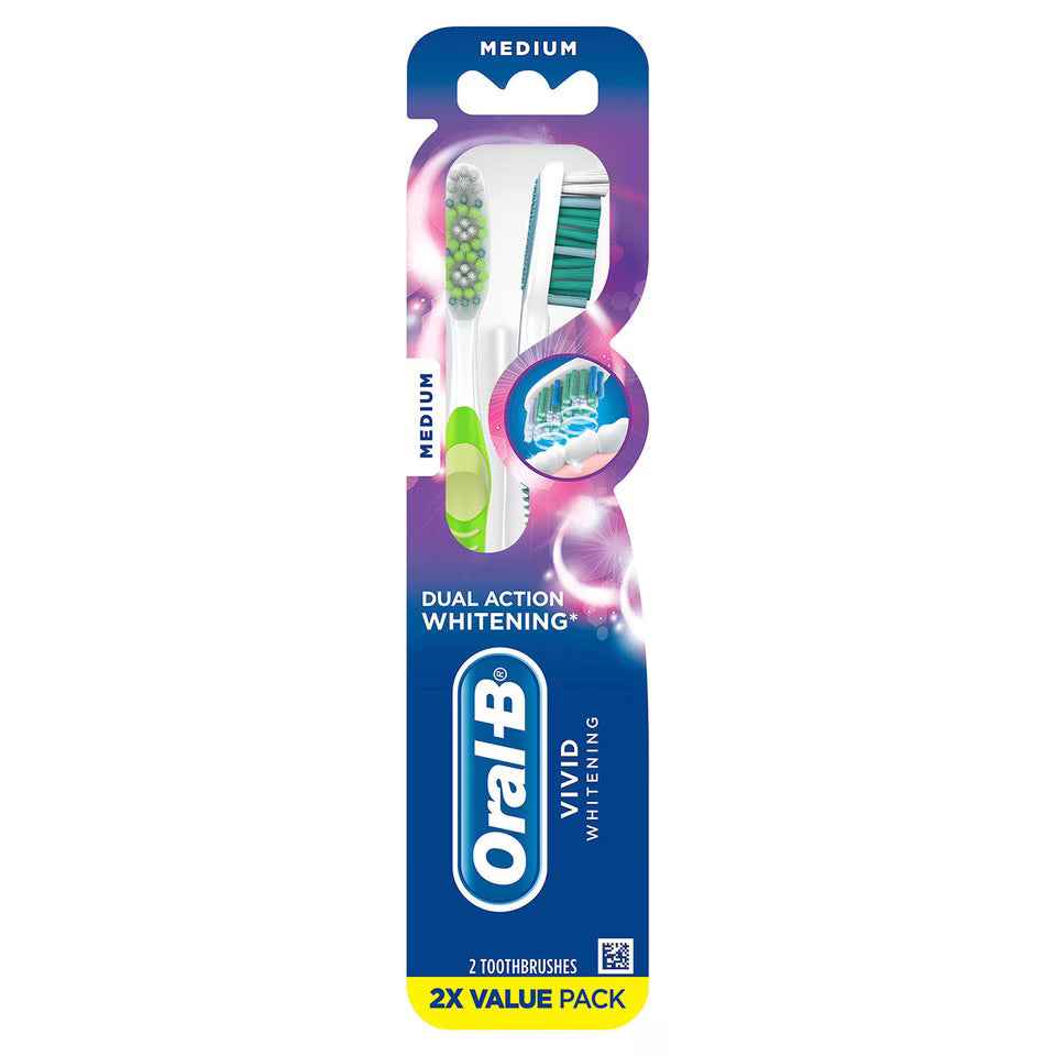 Oral-B - Vivid Whitening Manual Toothbrush 2 pack image 0