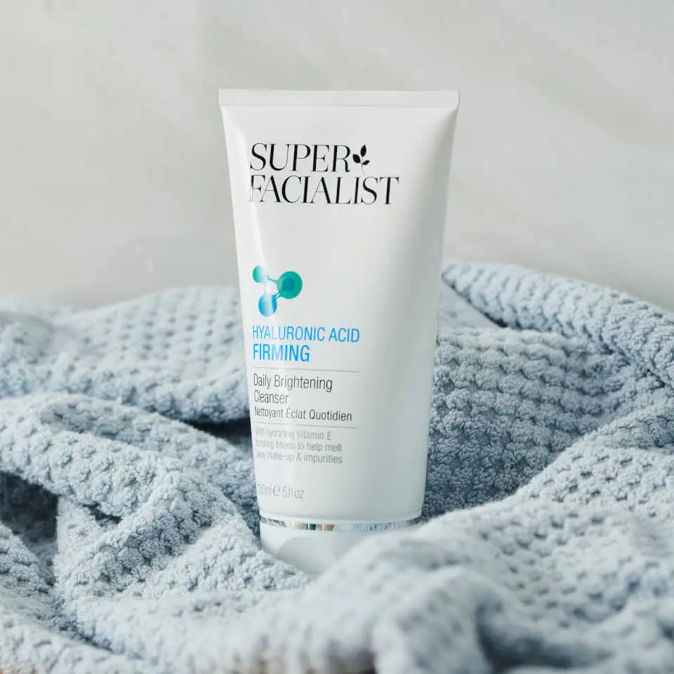Super Facialist - Daily Brightening Cleanser image 4