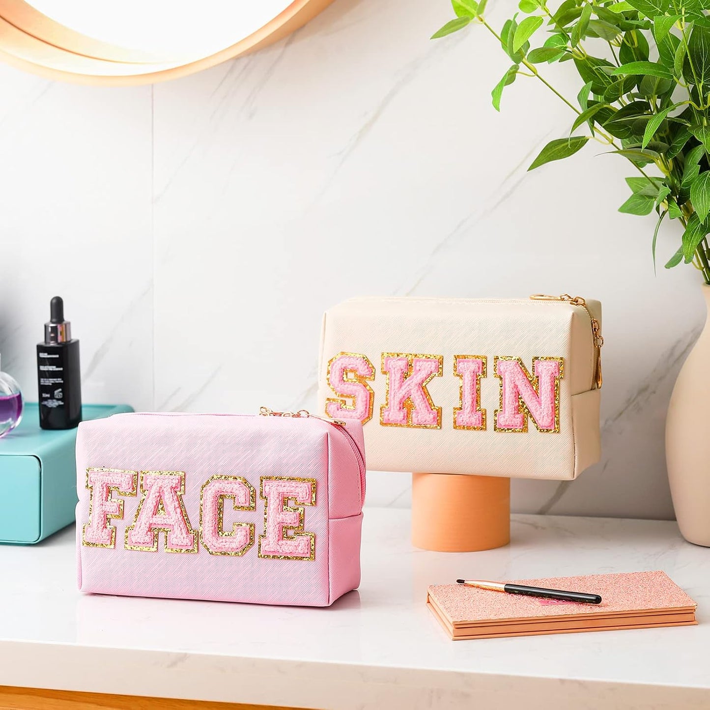 SHEHARUHI - 2 PCS Preppy Makeup Bags,  Cute Chenille Letter Patches Cosmetic Bag Set PU Leather Waterproof Bags Portable Zipper Toiletry Bags Gifts for Teen Girls and Women